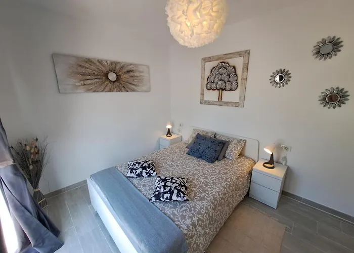 בית נופש New Europa 2 *